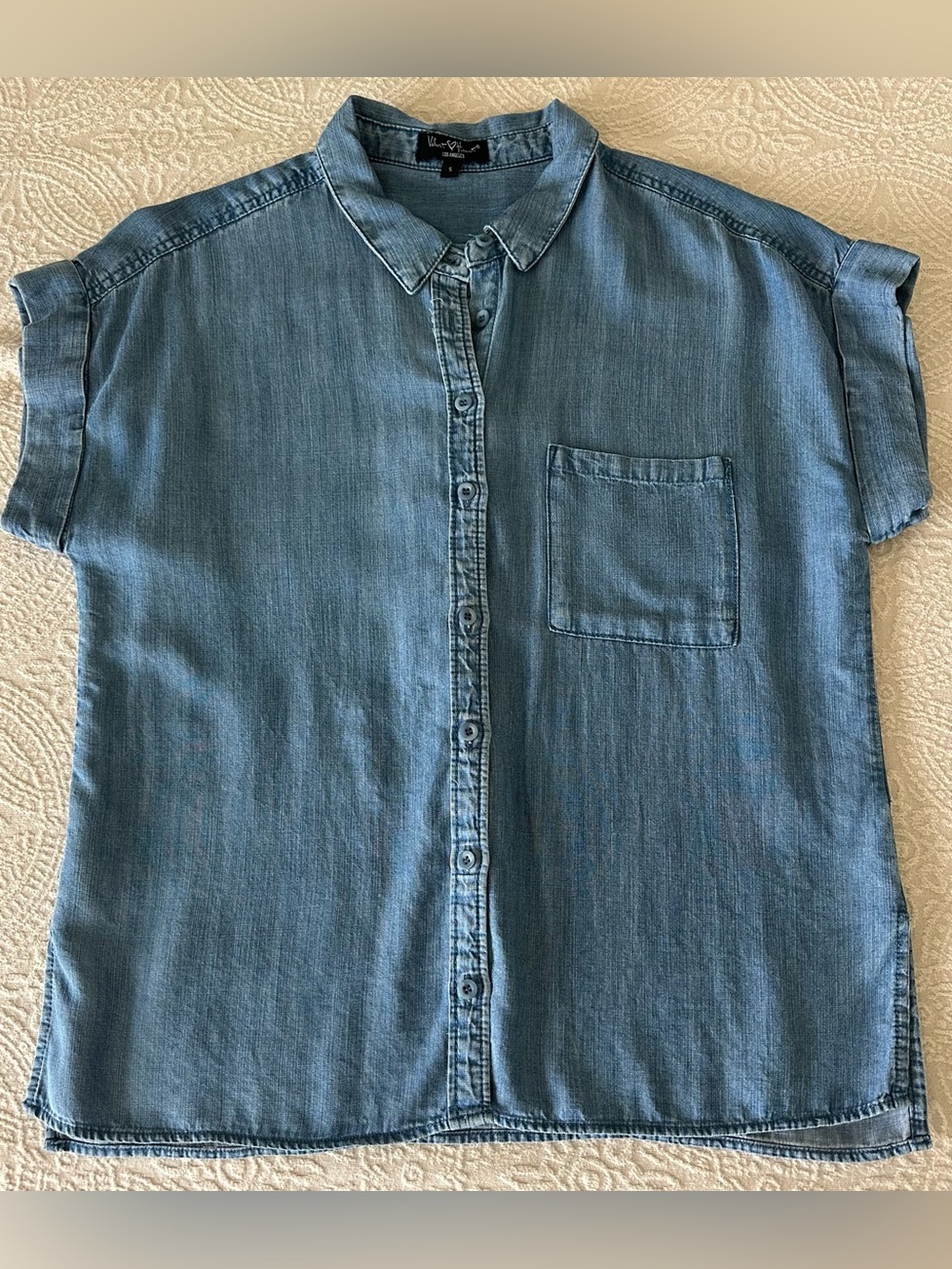 Ladies Velvet Heart Los Angeles Denim Button Down Cap Short Sleeve Small